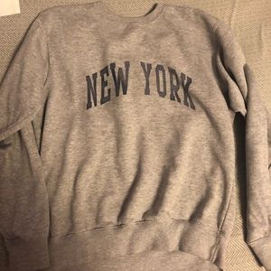 Brandy Melville New York sweatshirt